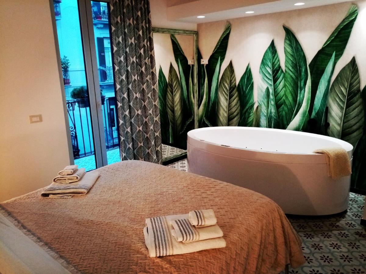 Sonnino Suite Jacuzzi Apartment Бари Экстерьер фото
